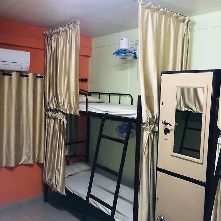 Ashirwad Guest House Пуна Экстерьер фото